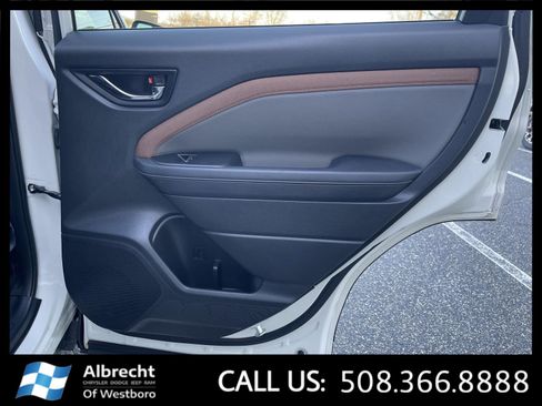 Used 2025 Subaru Forester Sport image 19