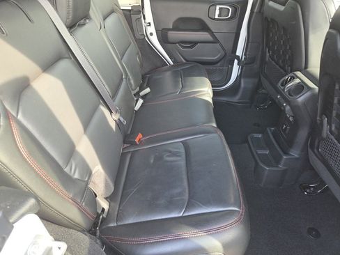 Used 2021 Jeep Wrangler Unlimited Rubicon image 8
