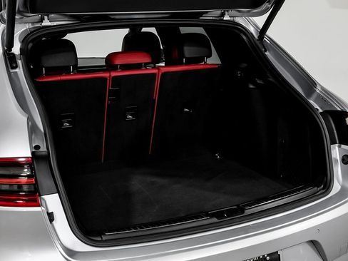 Used 2016 Porsche Macan Turbo image 50