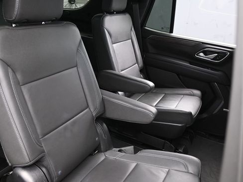 Used 2022 Chevrolet Tahoe LT w/ Luxury Package image 52