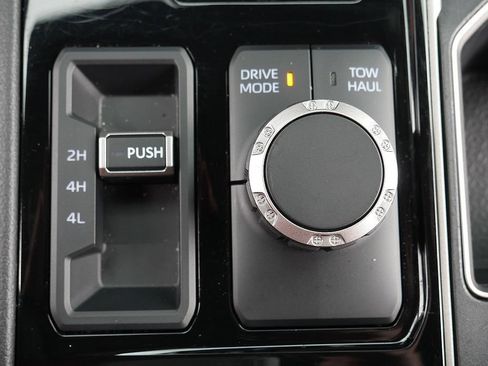 Used 2026 Toyota Tundra Limited AWD/4WD image 47