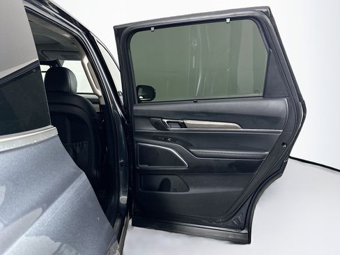 Used 2020 Kia Telluride SX w/ SX Prestige Package image 33