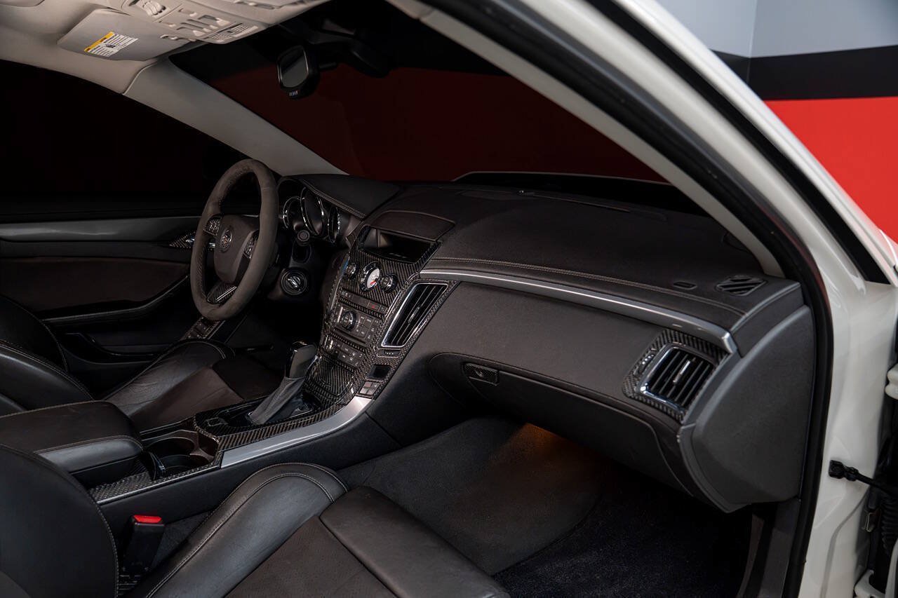 Used 2013 Cadillac CTS V RWD image 70