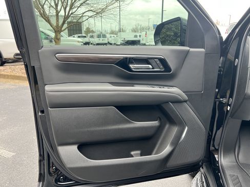 New 2026 Chevrolet Tahoe LS image 15