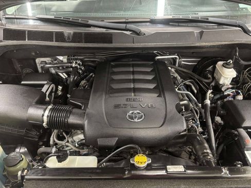 Used 2014 Toyota Sequoia Platinum image 9