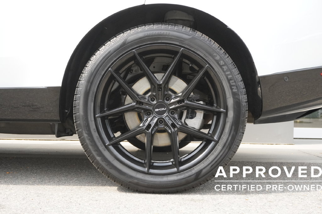Used 2025 Land Rover Range Rover Long Wheelbase SE AWD/4WD image 35
