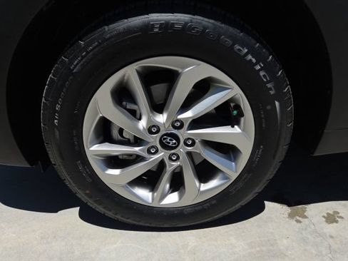 Used 2017 Hyundai Tucson SE w/ SE Popular Package 02 FWD image 33