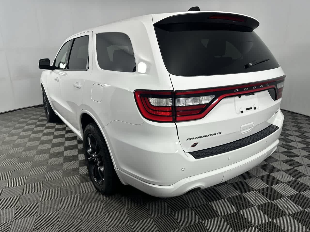 Used 2025 Dodge Durango GT AWD/4WD image 14