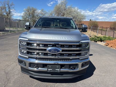 Used 2023 Ford F250 Lariat image 3