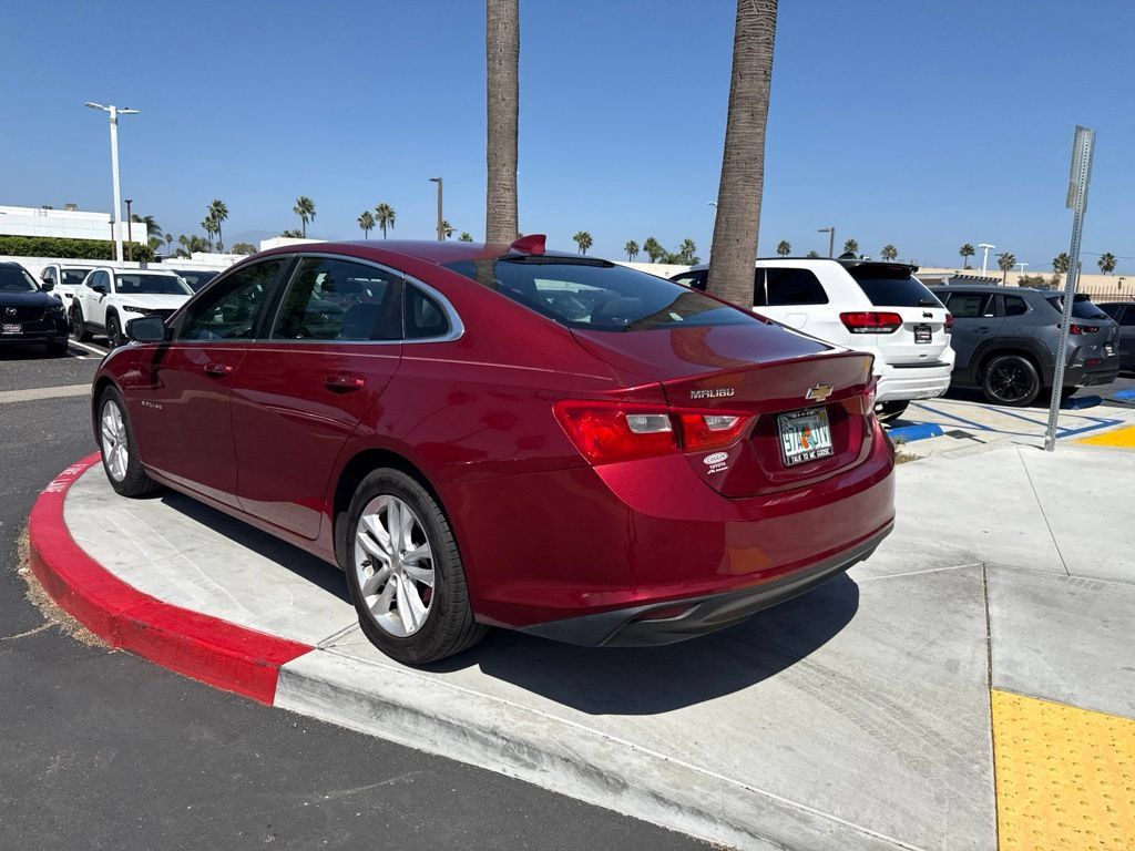 Used 2018 Chevrolet Malibu LT FWD image 12