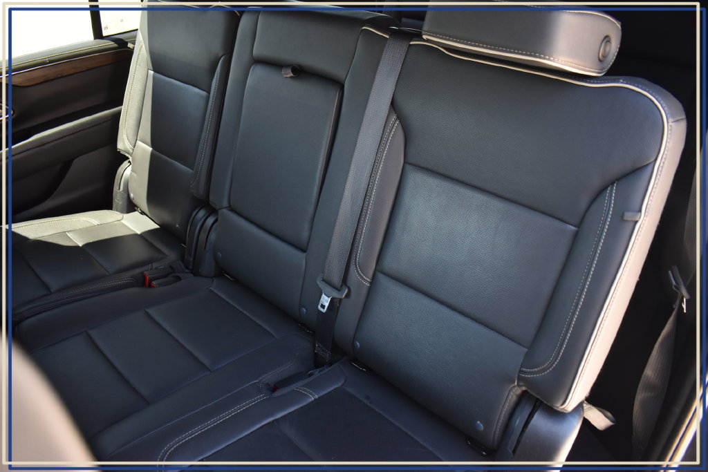 Certified 2024 Chevrolet Suburban Premier AWD/4WD image 26