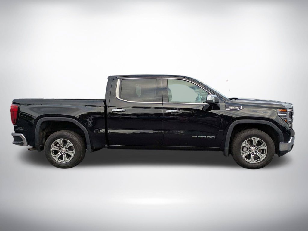 Used 2025 GMC Sierra 1500 SLT RWD image 3