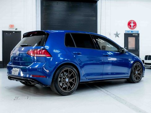 Used 2018 Volkswagen Golf R 4-Door image 7