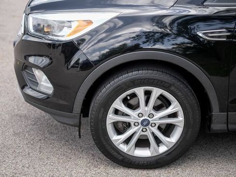 Used 2018 Ford Escape SE FWD image 10
