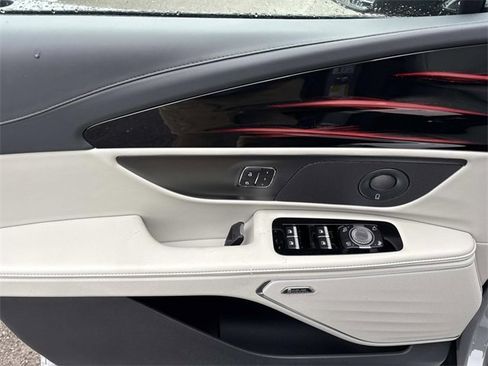 New 2026 Lincoln Nautilus Premier w/ Equipment Group 102A image 20