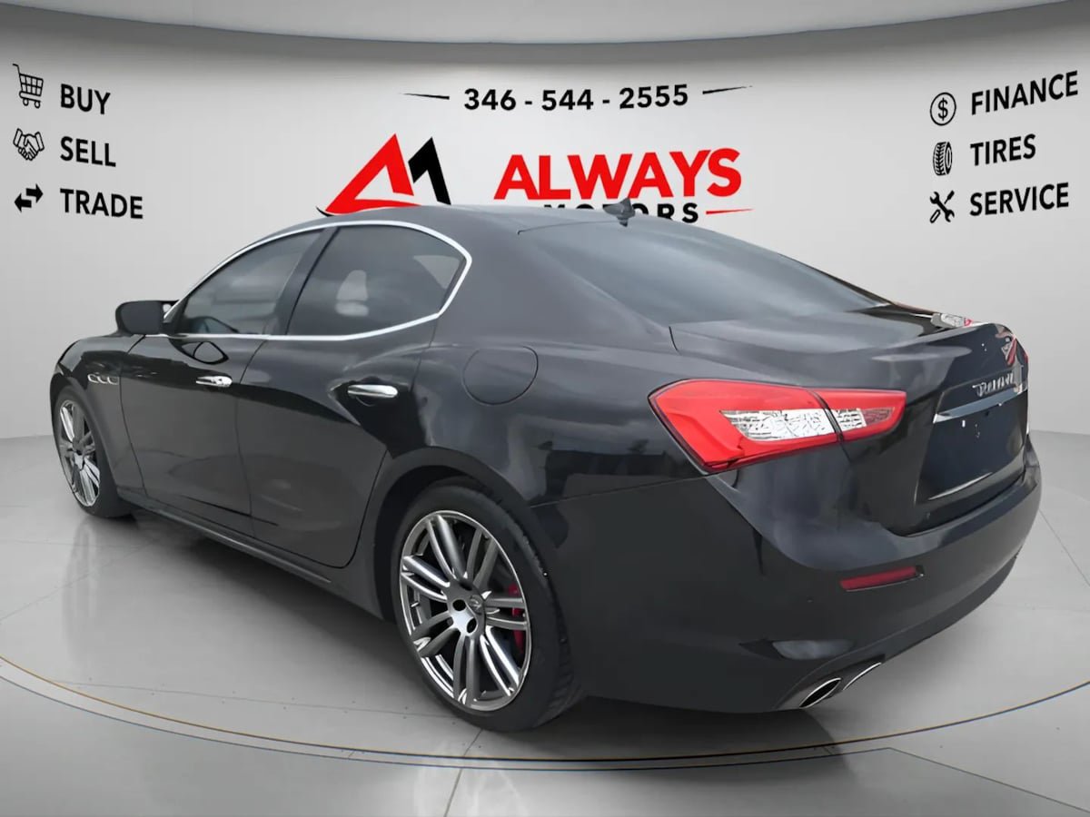 Used 2018 Maserati Ghibli S GranLusso AWD/4WD image 21