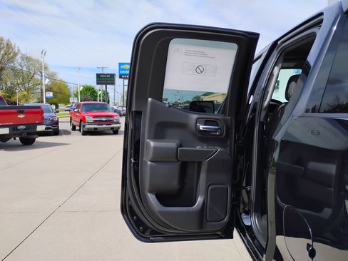 New 2025 GMC Sierra 1500 Pro w/ Graphite Edition image 36