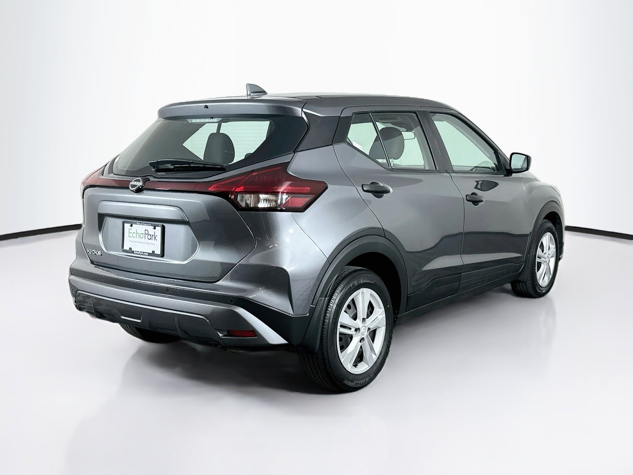 Used 2024 Nissan Kicks S FWD image 9