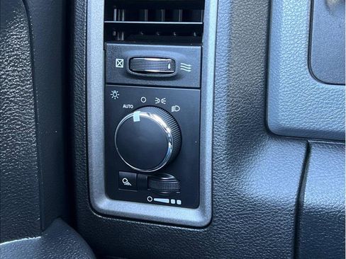 Used 2018 RAM 1500 Tradesman w/ Popular Equipment Group image 12