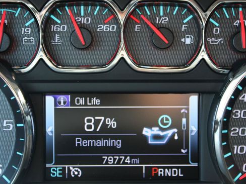 Used 2018 Chevrolet Silverado 1500 LT w/ All Star Edition AWD/4WD image 23
