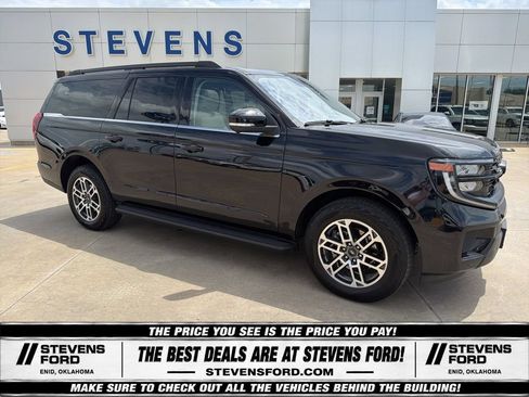 Used 2025 Ford Expedition Max Active AWD/4WD image 3