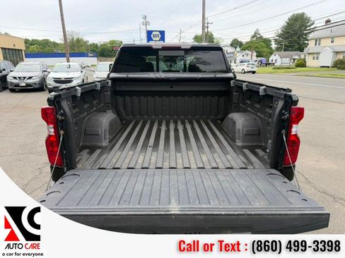 Used 2021 Chevrolet Silverado 1500 LT w/ Convenience Package II AWD/4WD image 14