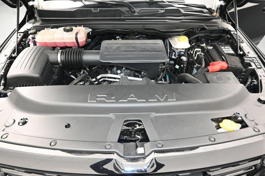 Used 2025 RAM 1500 Big Horn RWD image 14