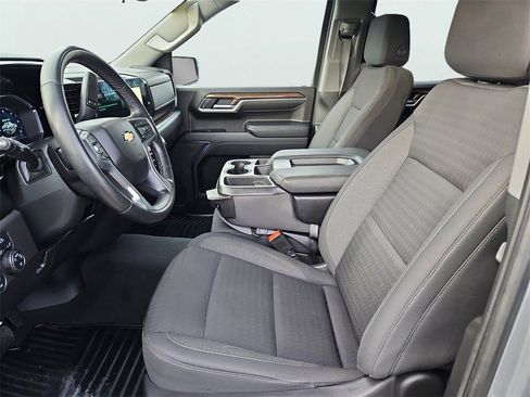 Used 2023 Chevrolet Silverado 1500 LT image 32