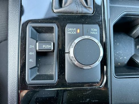 Used 2024 Toyota Tundra SR5 w/ SR5 Convenience Package AWD/4WD image 33