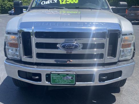 Used 2010 Ford F250 XLT AWD/4WD image 3