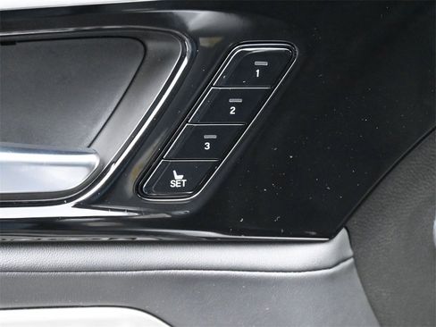 Used 2024 Acura MDX FWD w/ Technology Package image 6