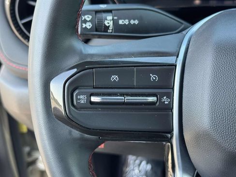 Used 2023 Chevrolet Colorado Z71 AWD/4WD image 26