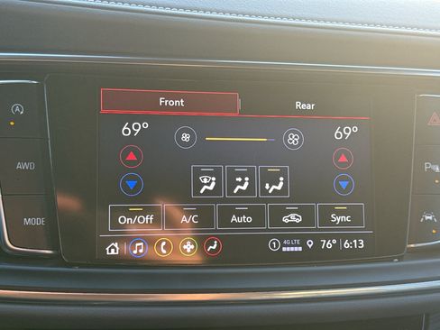 Certified 2023 Buick Enclave Essence w/ Sport Touring Edition AWD/4WD image 19