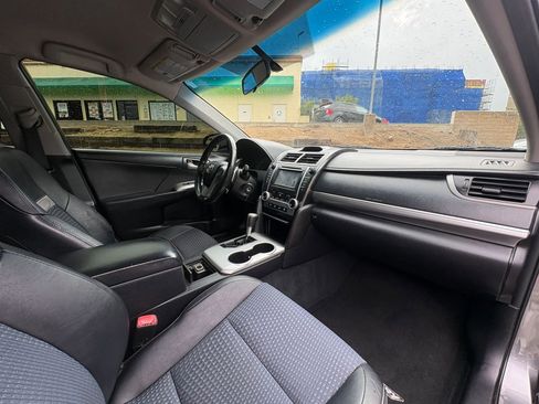 Used 2013 Toyota Camry SE FWD image 17