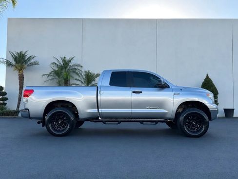 Used 2012 Toyota Tundra 2WD Double Cab w/ Tow Pkg image 3