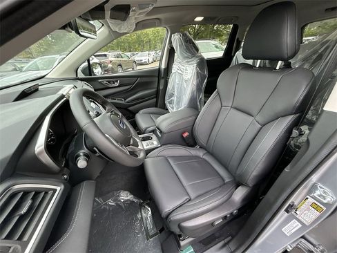 New 2025 Subaru Ascent Limited image 11