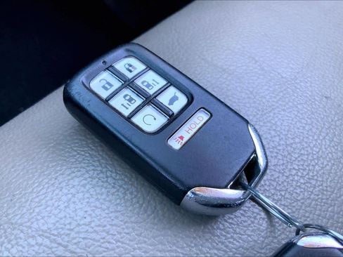 Used 2018 Honda Odyssey EX-L image 15