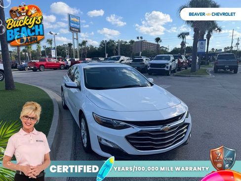 Used 2024 Chevrolet Malibu LT FWD image 2