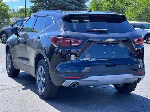 New 2026 Chevrolet Blazer LT w/ Convenience Package AWD/4WD image 7