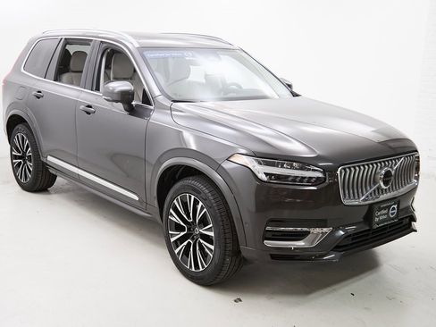 Certified 2023 Volvo XC90 T8 Plus w/ Protection Package image 4