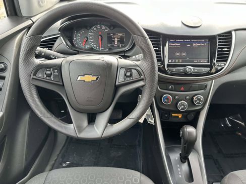 Used 2022 Chevrolet Trax LS w/ Tint and Cruise Package image 8