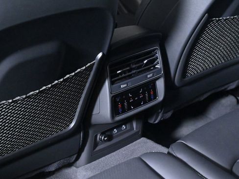 Used 2023 Audi SQ7 Prestige w/ Prestige Package AWD/4WD image 18