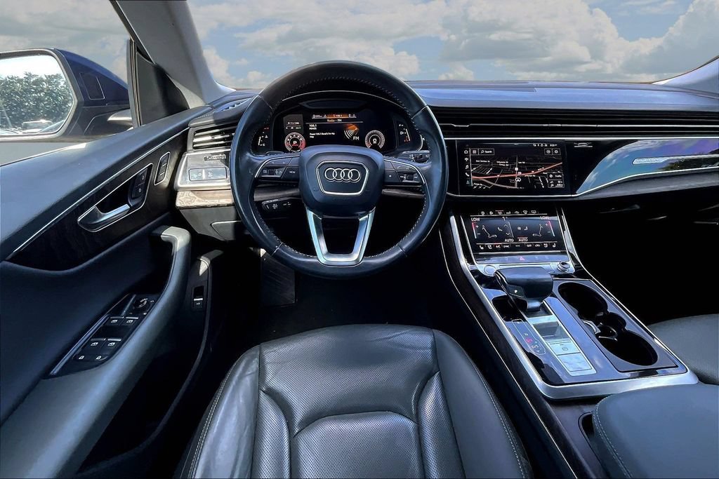 Used 2019 Audi Q8 Prestige w/ Adaptive Chassis Package AWD/4WD image 8