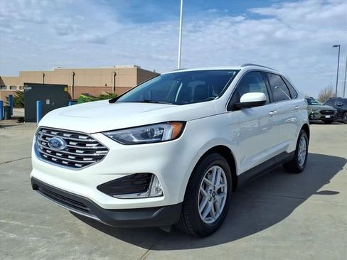 Used 2021 Ford Edge SEL w/ Convenience Package AWD/4WD image 3