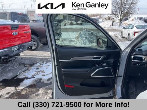Certified 2022 Kia Telluride SX w/ SX Prestige Package image 26