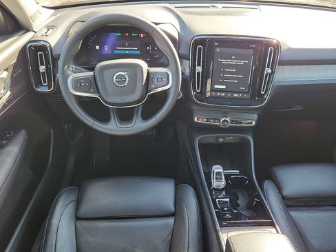 Certified 2023 Volvo XC40 B5 Plus w/ Climate Package AWD/4WD image 11