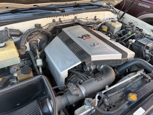 Used 2000 Lexus LX 470 4WD image 22