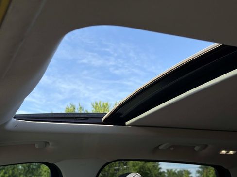 Used 2019 Ford Escape SEL FWD image 17