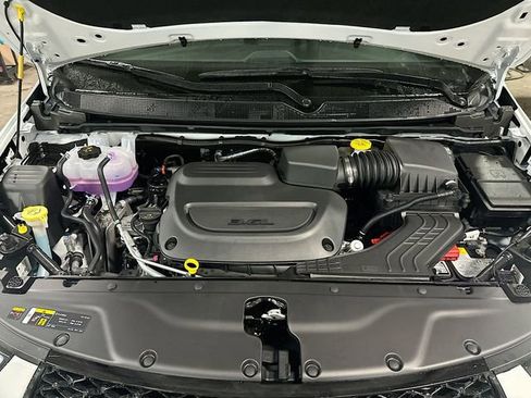 New 2026 Chrysler Pacifica Limited w/ S Appearance Package AWD/4WD image 35