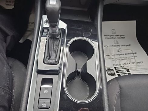 Used 2022 Nissan Altima 2.5 SV w/ SV Premium Package image 18